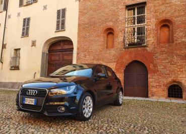 AUDI A1 1.6 TDI S-TRONIC Attraction