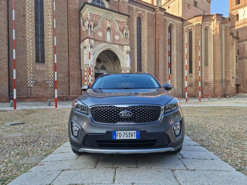 KIA SORENTO 2.2 CRDI AWD FEEL REBEL